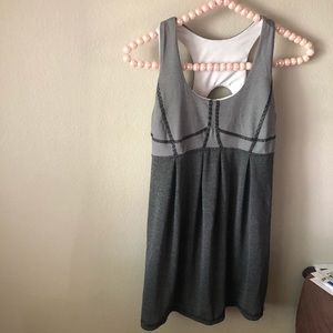 EUC Lululemon tank Size 6